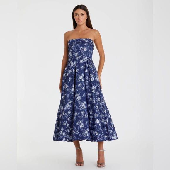 Mac Duggal Dresses & Skirts - Mac Duggal Blue and White Strapless Dress